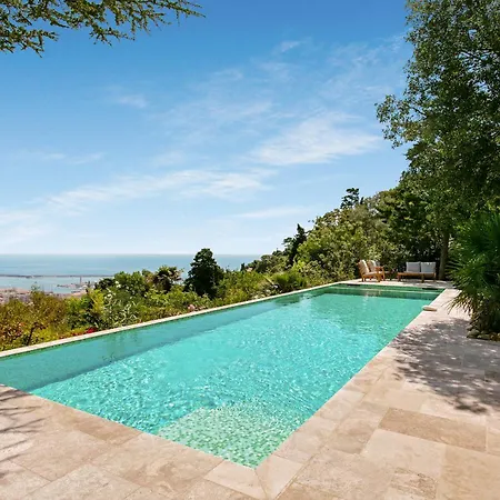 Willa Sur Le Mont St Clair