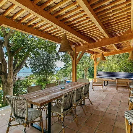 וילה Sur Le Mont St Clair *