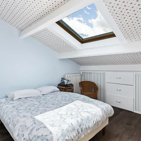 Sur Le Mont St Clair